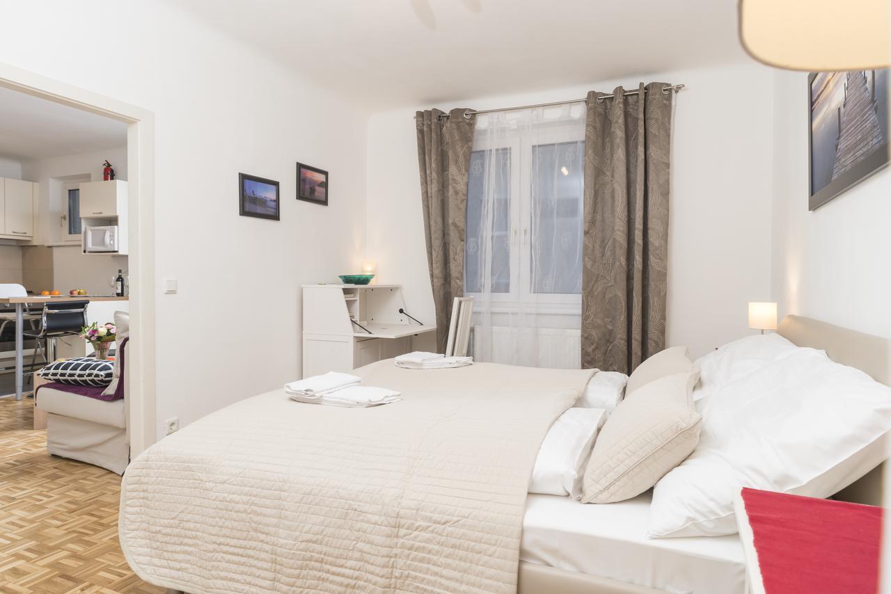 Hideaway Am Tabor Appartement Wenen Buitenkant foto